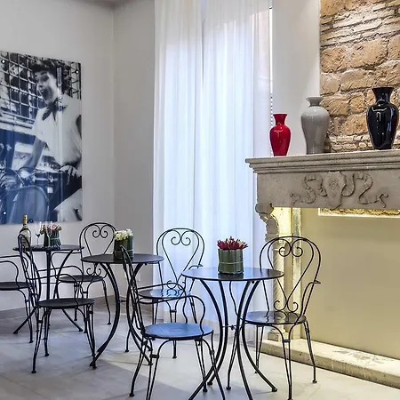 Guest house Via Veneto Prestige 2*
