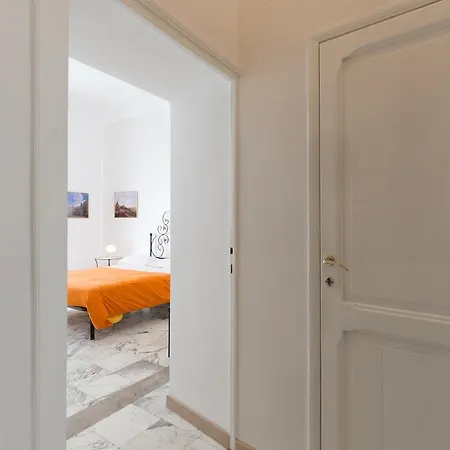 Simon's Place Rome