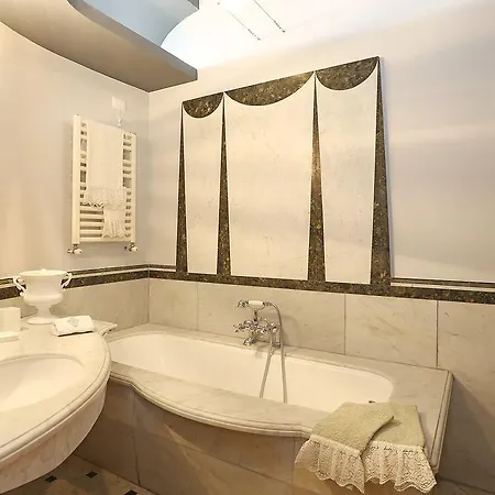 The Palazzetto 3* Rome