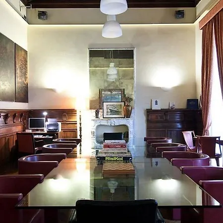 Rex Otel 4*