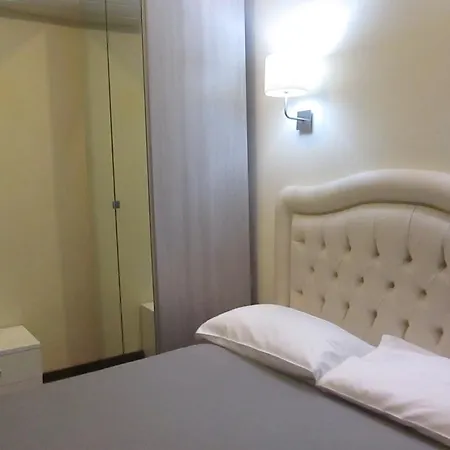 Lazio Elegance Bed & Breakfast 2*