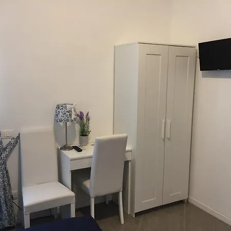 Aquarius Rome Bed & Breakfast Rome