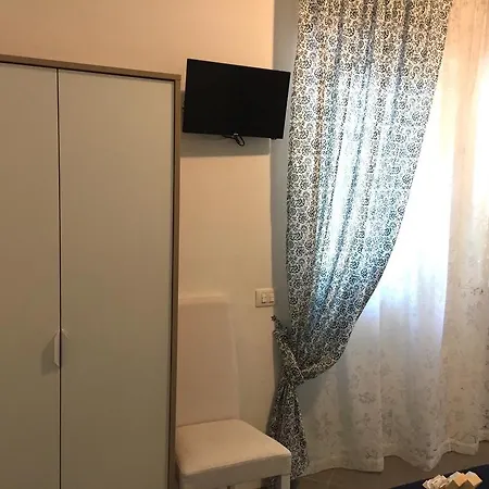 Aquarius Rome Bed & Breakfast 3*
