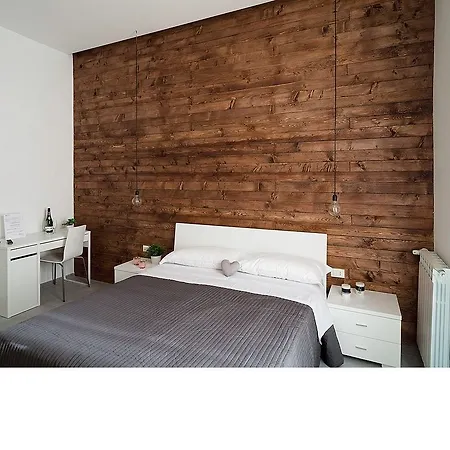 Bed and breakfast Girovagando Roma