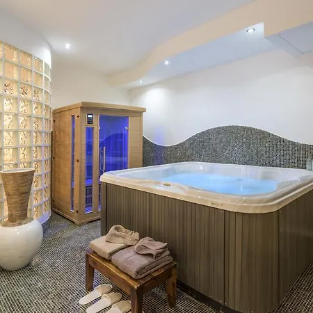 Rifugio Degli Artisti Bed & Breakfast 2*
