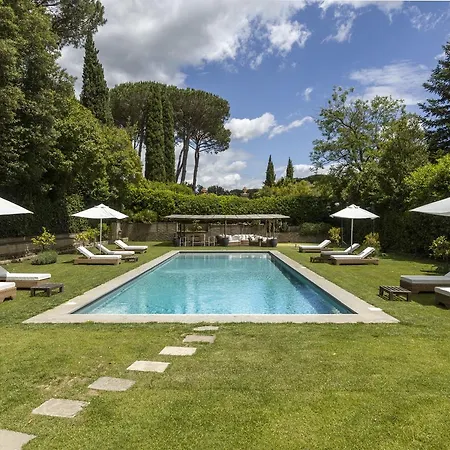 Villa Olgiata 38 *