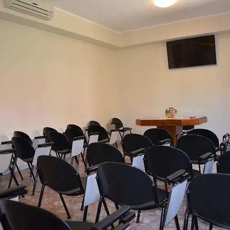 Madre Chiara Domus Guest house