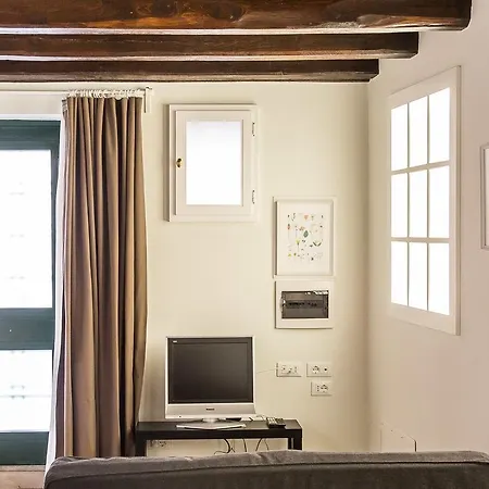 Apartment In Trastevere White Rome