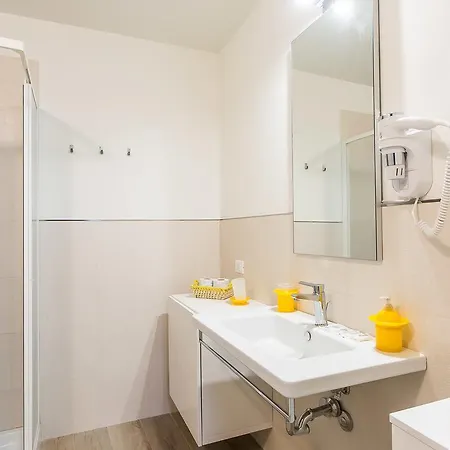Apartment In Trastevere White Rome