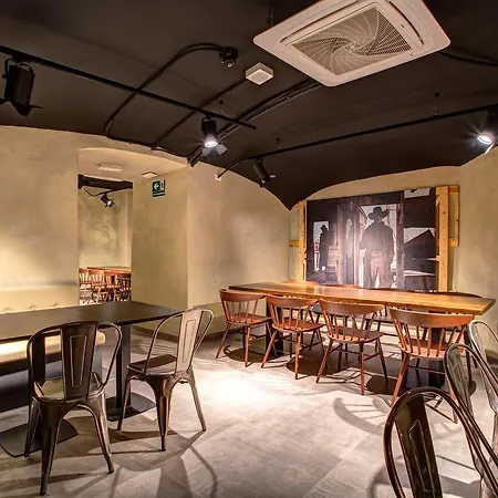 酒店 罗马中央火车站麦宁格酒店 2*