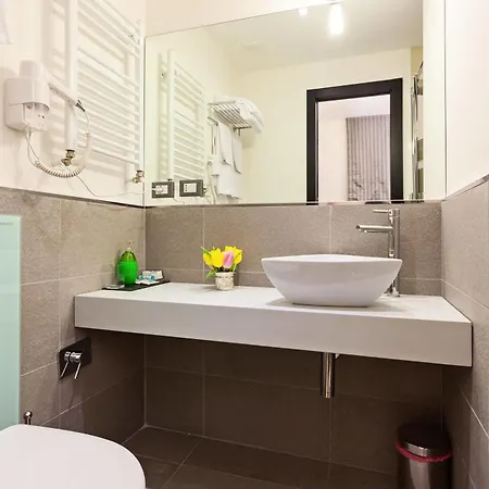 Domus Best Guest House Guest house