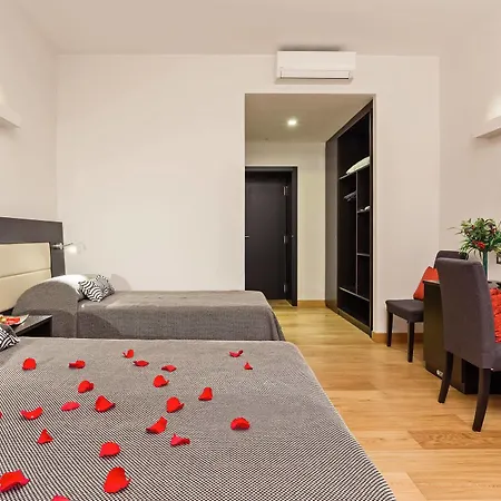 Guest house Domus Best Guest House 2*