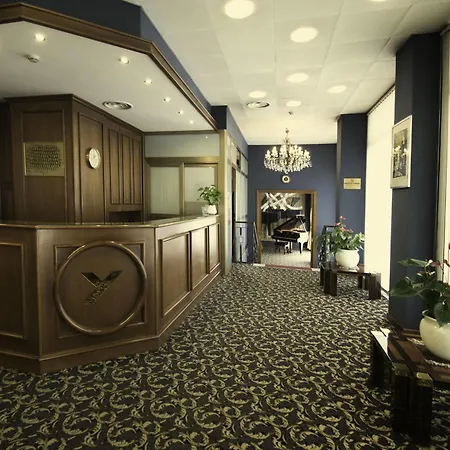 York Hotel 3*