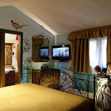 Castello Della Castelluccia Hotel