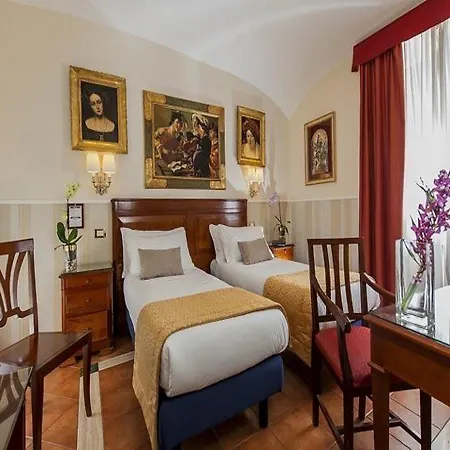 Hotel Des Artistes 3*