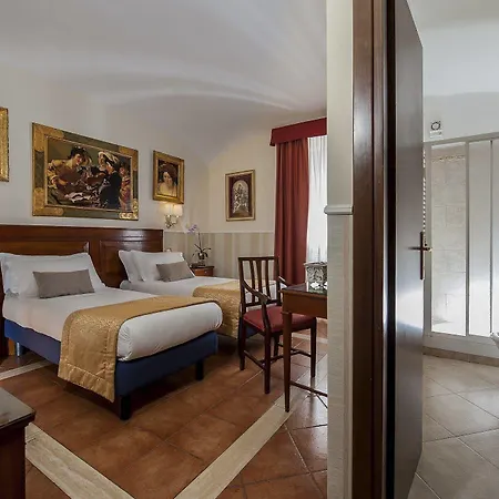 Hotel Des Artistes 3*