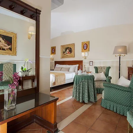 Hotel Des Artistes 3*