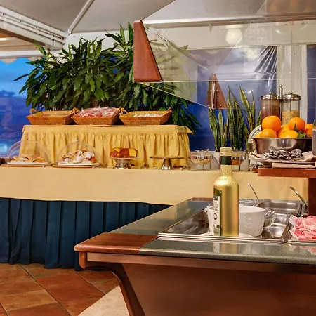 Hotell Morgagni 4*