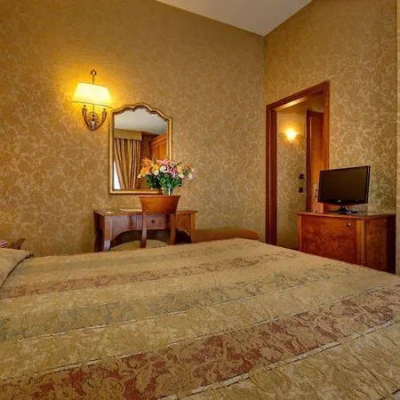 Morgagni Hotell 4*