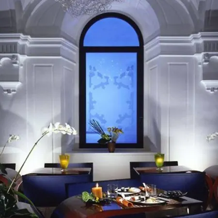 Maison Piazza Di Spagna Esperienze Hotel 4*