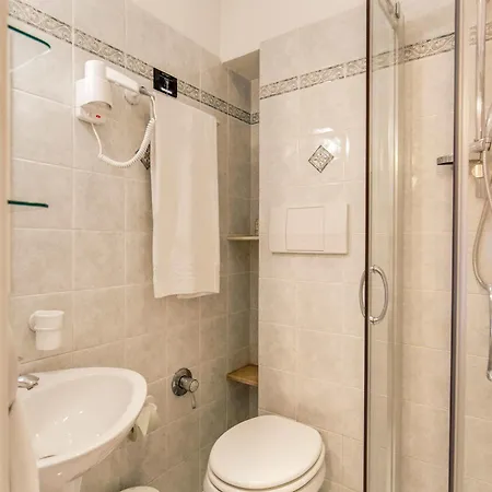Hotel Martini 3*