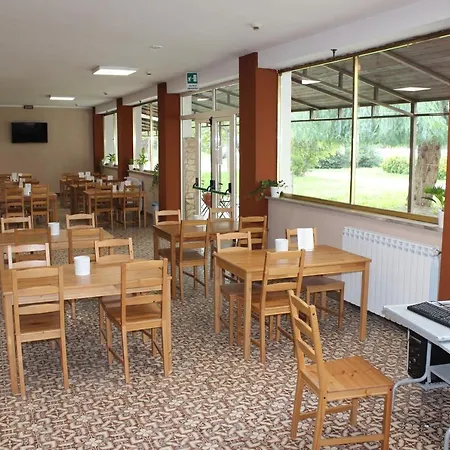 Salaria Hotel