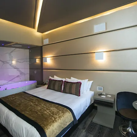 Torre Argentina Relais - Residenze Di Charme Gasthof