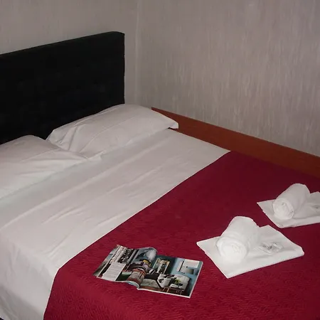 Dhali - 3* Rome