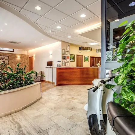 Tiburtina Metro 3* Рим