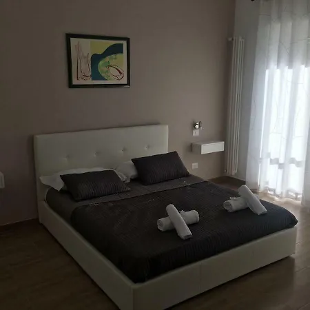 Juna's Roma