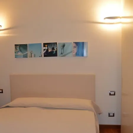 La Petite Maison Piave * Roma