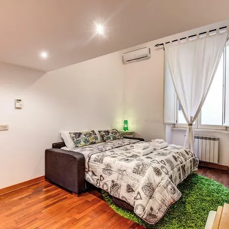 Apartment Mecenate 77 Colosseo Rome