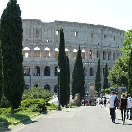 Mecenate 77 Colosseo Apartment