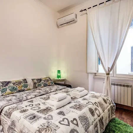 Apartment Mecenate 77 Colosseo Rome