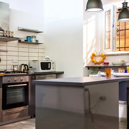 Orange Tree House Apartment