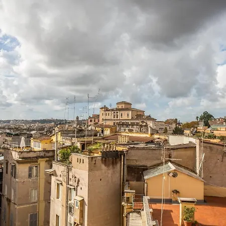 Apartment Cavour Attic With Terrace