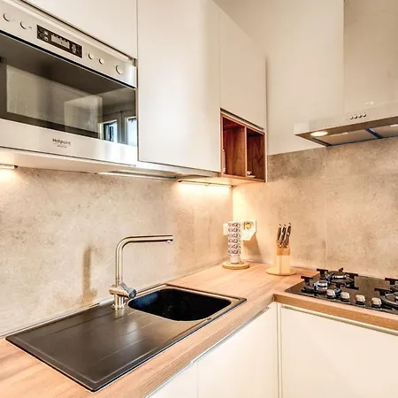 Apartment Cavour Attic With Terrace