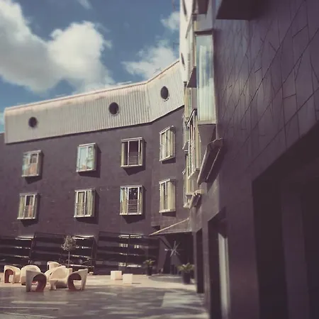 Hotel Black