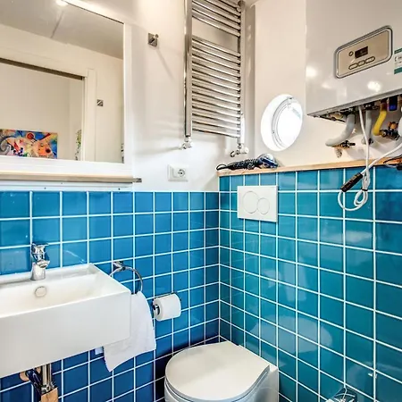 Apartment Cavour Attic With Terrace