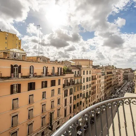 Apartment Cavour Attic With Terrace