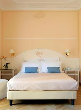 Dea Aparthotel 2*