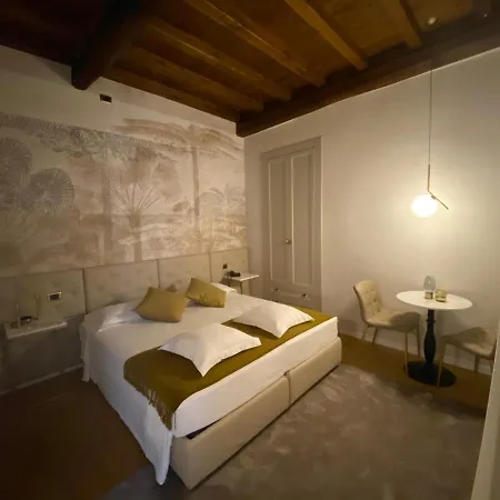 Condotti Guest house 2*