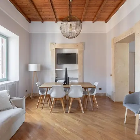 Iflat Monti Penthouse Panoramic View *