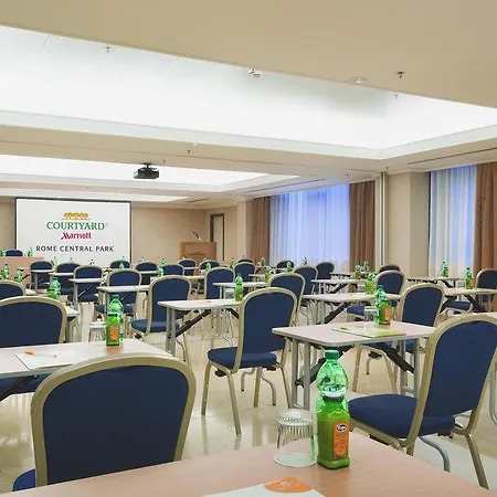 Hotel Courtyard By Marriott Central Park 4*