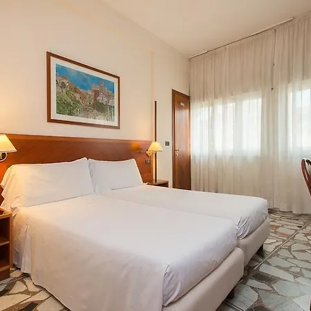 Giotto Hotel 3*