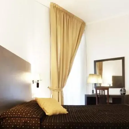 Roman Residence 2*