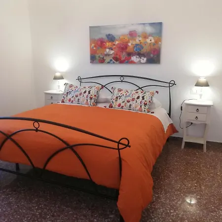 Romantea Bed & Breakfast *