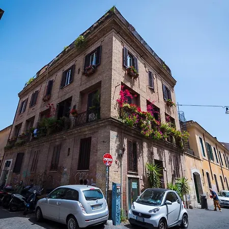 Rent Trastevere