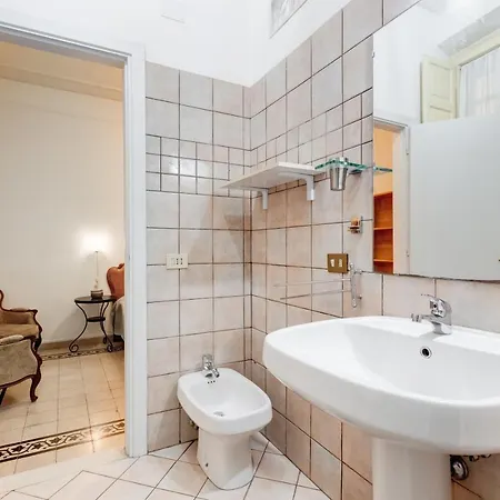 Stanze Con Bagno Privato, Wi-fi, Vicino Al Vaticano Homestay