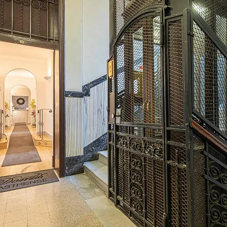Residenza Castrense Nocleg ze śniadaniem